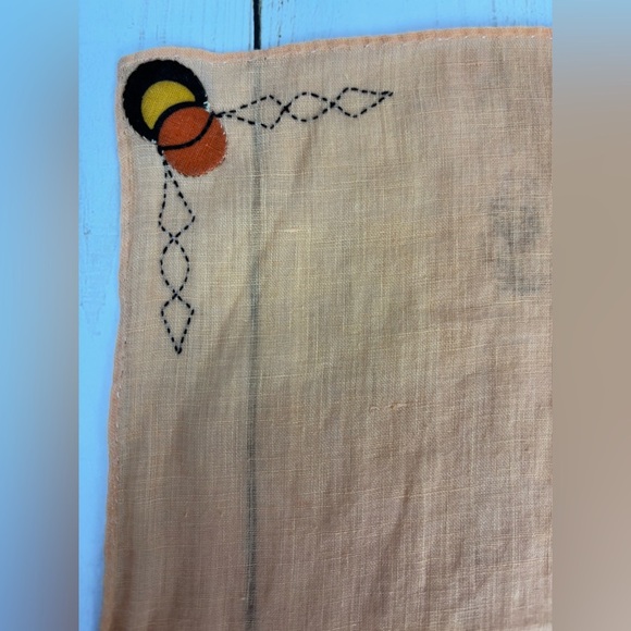 VINTAGE 30's-40's Handmade Handkerchiefs Set Of 2 Patterned 12x11 & Orange 11x11 - Picture 7 of 8